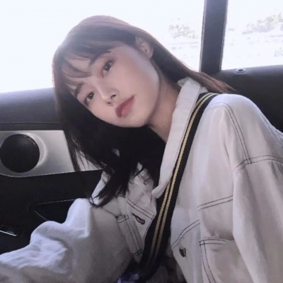 女生闺蜜动漫头像四人