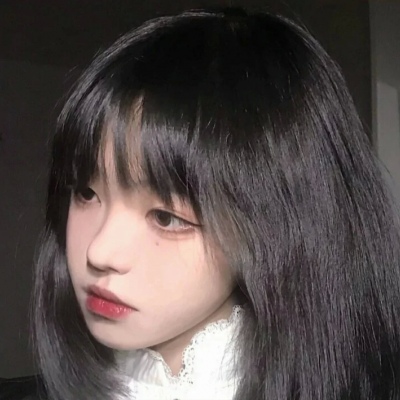女生的qq头像背影霸气