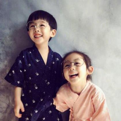 两个孩子微信唯美好看头像，2020高清萌小孩情侣一对唯美好看头像