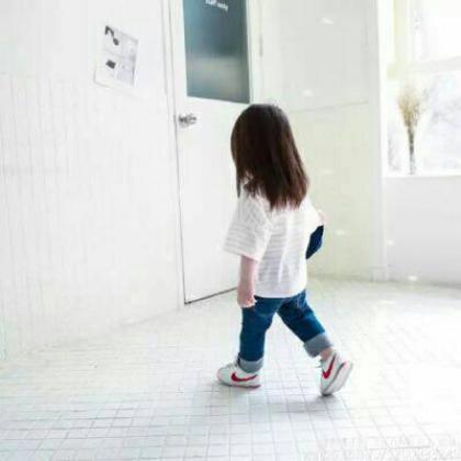 两个孩子微信唯美好看头像，2020高清萌小孩情侣一对唯美好看头像