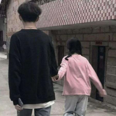 qq唯美好看头像情侣不带字 爱是能用语言表达的图片