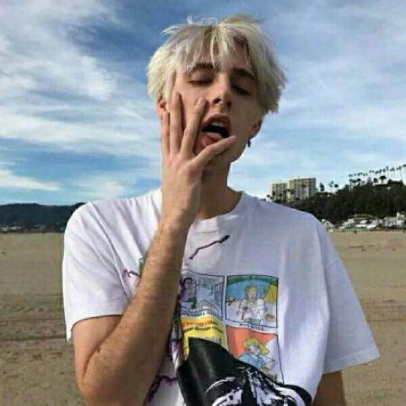 帅气欧美男唯美好看头像，高端超帅的外国唯美好看头像男图片