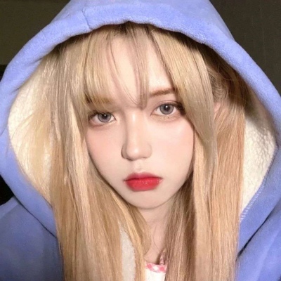 高清好看的2021妩媚一点的女生头像图片