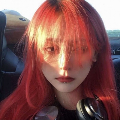 高清好看的2021妩媚一点的女生头像图片