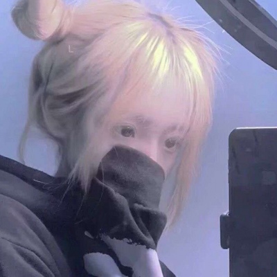 高清好看的2021潮流微信女生海边背影头像图片