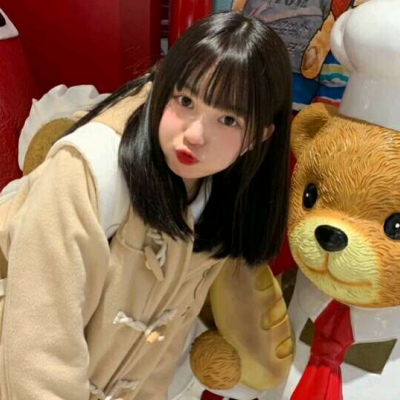 2021三年级真人女生头像图片