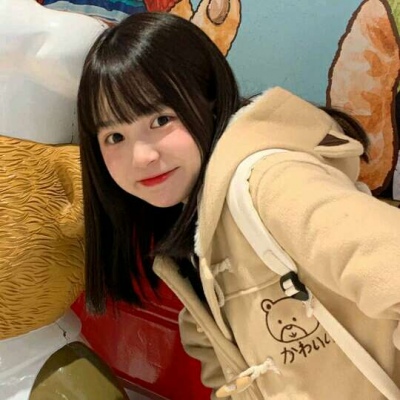 2021三年级真人女生头像图片