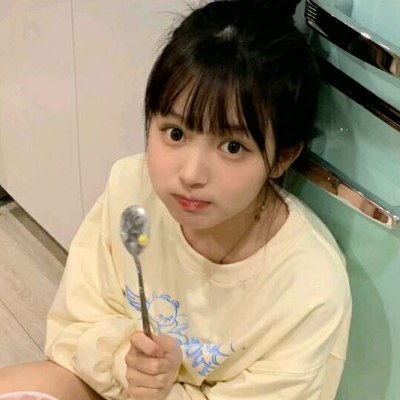 2021三年级真人女生头像图片