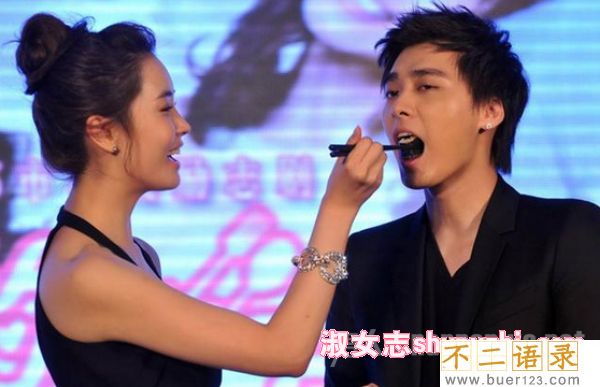 李易峰婚纱照 李易峰老婆是谁 李易峰历任女友资料