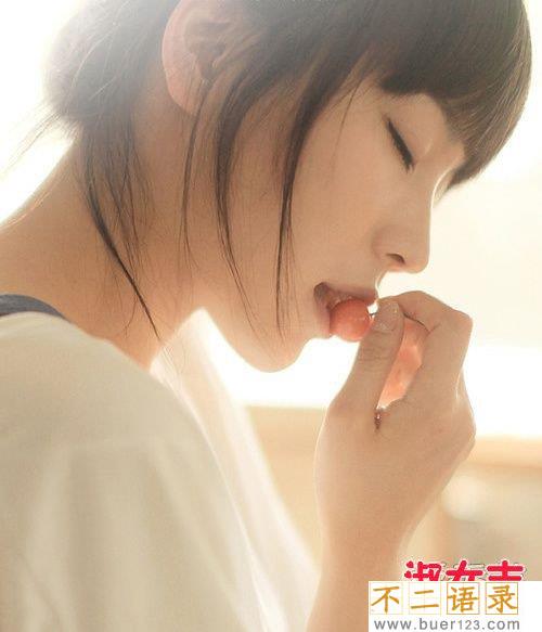 女主播楠楠野战视频 女主播楠楠野外露出野战图片