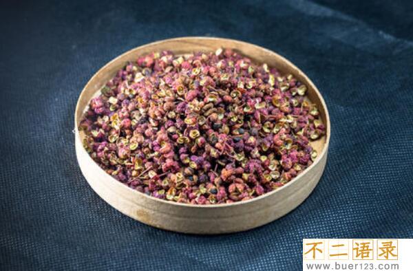 花椒籽做枕头的好处，气味刺鼻基本没好处（只会让人更加清醒）图片