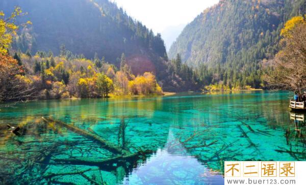 九沟寨属于我国哪个省，隶属四川省（九寨沟县5A景区）图片