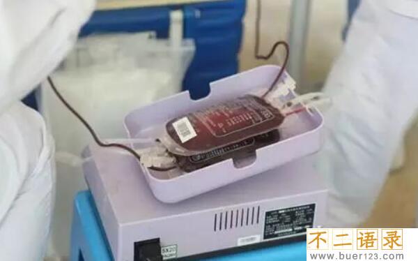 400毫升是多少斤，400毫升水是0.8斤（400毫升血是0.84斤）图片