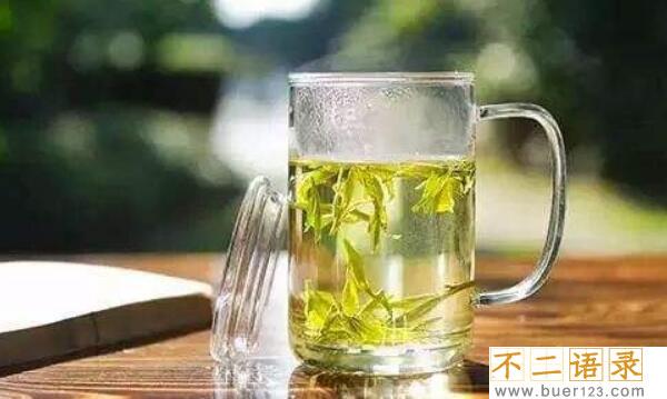 绿茶的冲泡时间，2-3分钟（中低档绿茶用100℃水冲泡）图片