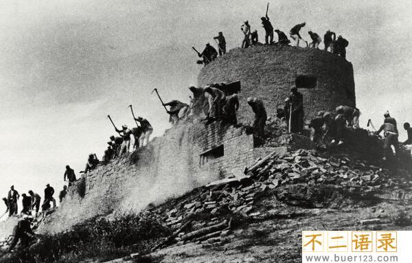 平型关大捷发生在什么时候：1937年9月25日（历时1天）