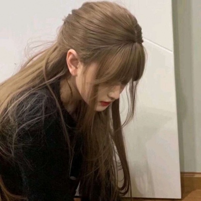 2021年的头像图片qq卡通唯美森系头像 女生头像背影头像图片