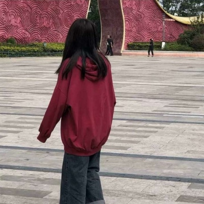 头像2021最火爆短发女生qq头像动漫