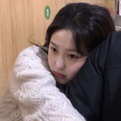 微信头像2021最新款女生头像霸气 拿棍图片