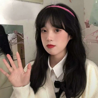 2021年最火的图片半遮面古风女生头像图片