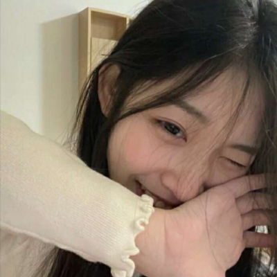 2021年最火的图片半遮面古风女生头像图片