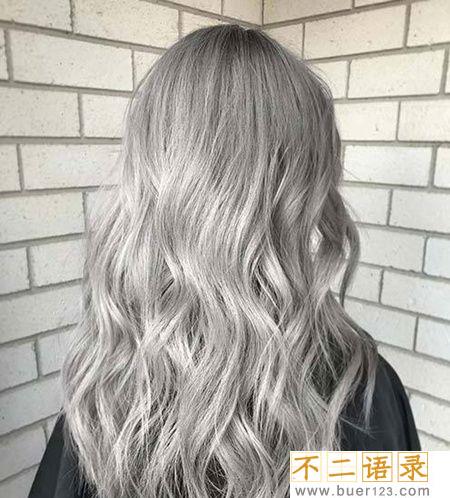 银色头发怎么染 适合什么肤色的人图片