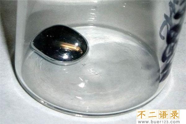 世界上密度最大的液体 水银（每平方密度达13.59克）图片