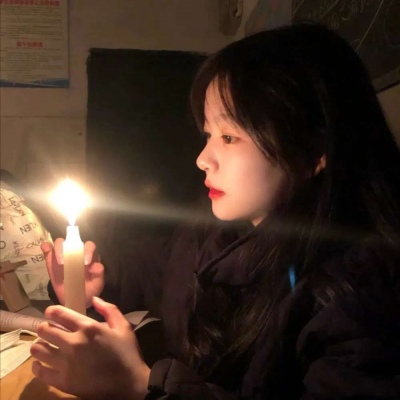 2021最流行洋气qq头像女生高中学生图片