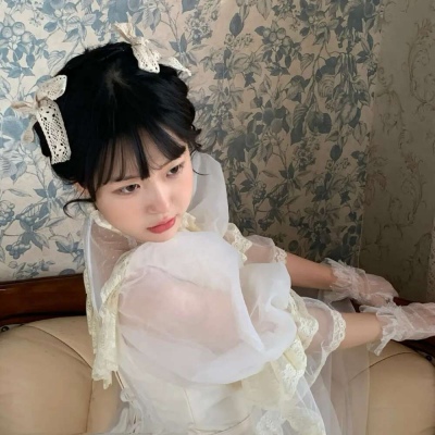 2021最流行洋气qq头像女生高中学生图片