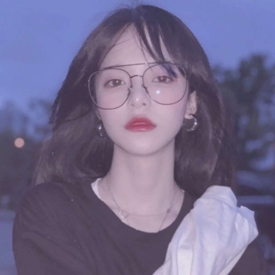 2021最流行洋气qq头像女生高中学生图片