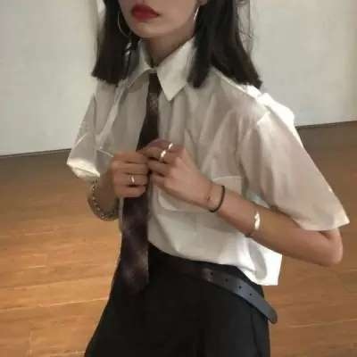 2021高质量混网扣扣头像女生背影图片