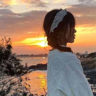 2021年女生头像霸气微丧图片