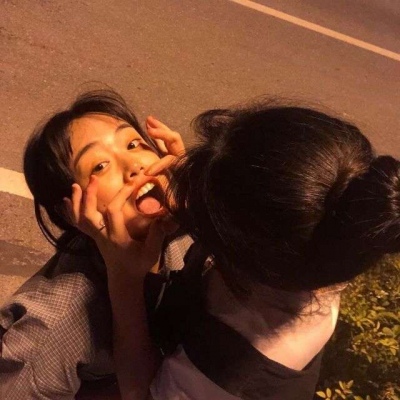 闺蜜小学生剪霸气头发女生头像图片