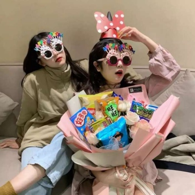 闺蜜小学生剪霸气头发女生头像图片