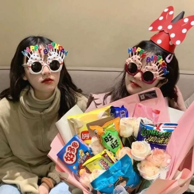 闺蜜小学生剪霸气头发女生头像图片