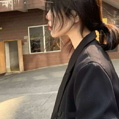 2021和小动物的女生头像