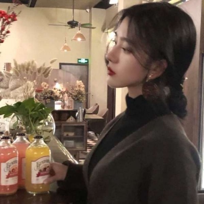 高清爆款超火唯美人物图片头像女生图片