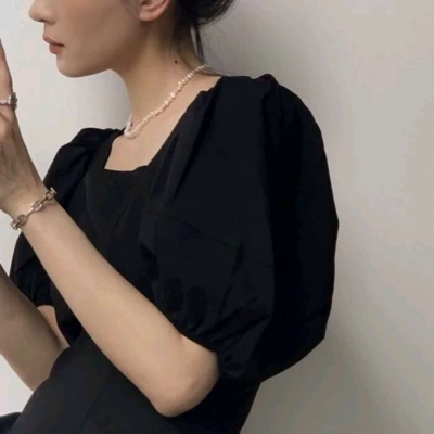 2021轻熟风女生头像图片图片