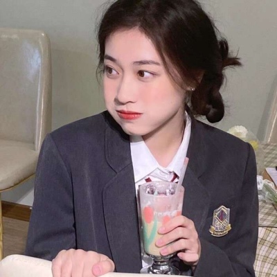 2021流行的微信头像头像女生可爱卡通手绘图片