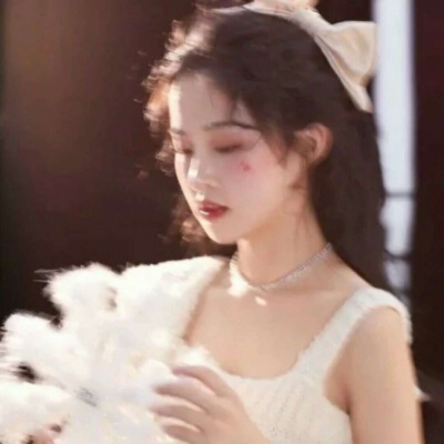 2021最火的流行网图头像女生头像图片