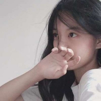 2021年新版微信头像女生头像14岁自拍同一个人图片