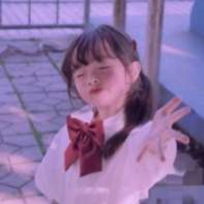 2021年新版微信头像女生头像14岁自拍同一个人图片