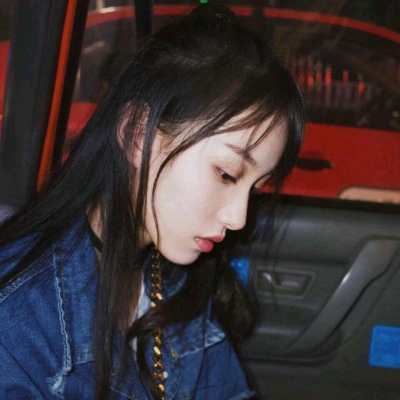 2021年微信头像q板二次元女生头像高冷傲图片