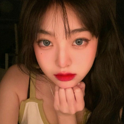 抖音qq头像悲伤二次元女生背影图片唯美图片