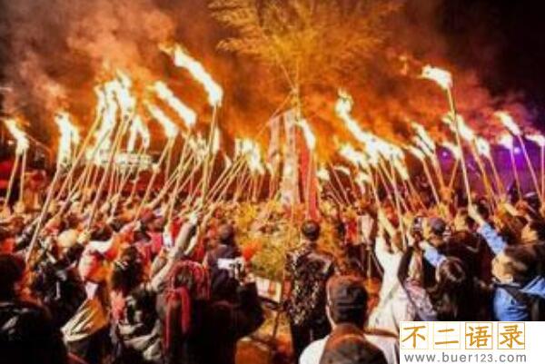 白族的传统节日：国家级非物质文化遗产(绕三灵)图片