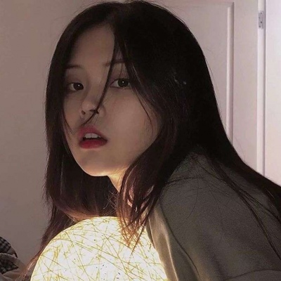 真人女生头像真人成熟温柔图片