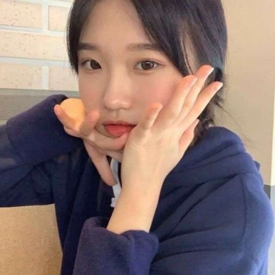 真人女生头像真人成熟温柔图片
