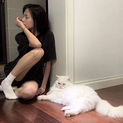 真人女生头像真人成熟温柔图片