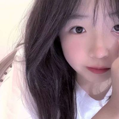 2021年女生可爱头像蓝天图片