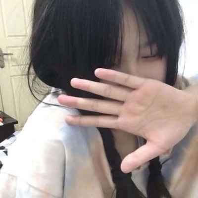 2021最火QQ手绘社会女戴口罩头像女生图片