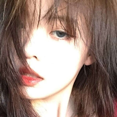 2021最火QQ手绘社会女戴口罩头像女生图片